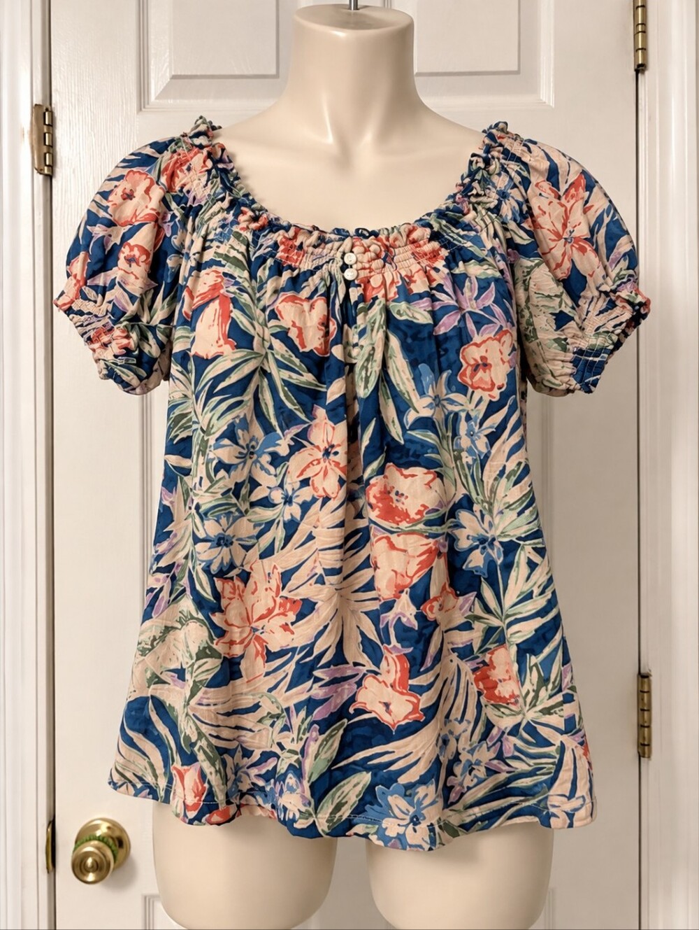 100% Cotton Chaps Denim Women's Medium Floral Peasant Blouse Puff Sleeve Top